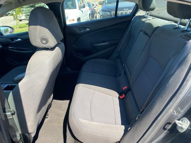 Photo of 2018 Graphite Metallic Chevrolet Cruze