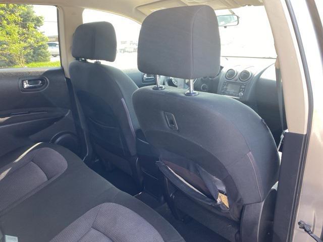 Photo of 2011 Platinum Graphite Nissan Rogue