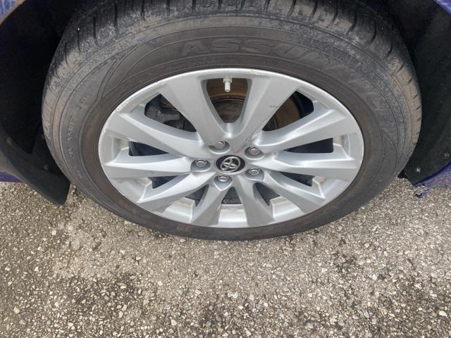 Photo of 2018 Blue Toyota Camry