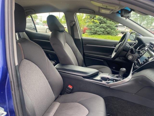 Photo of 2018 Blue Toyota Camry
