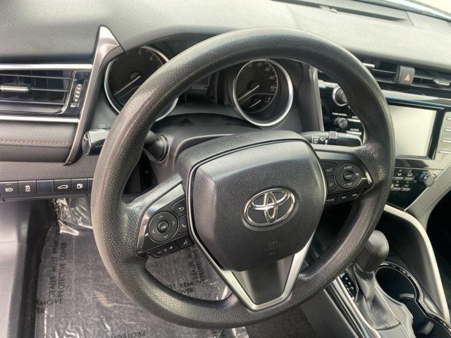 Photo of 2018 Blue Toyota Camry