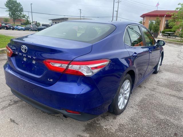 Photo of 2018 Blue Toyota Camry