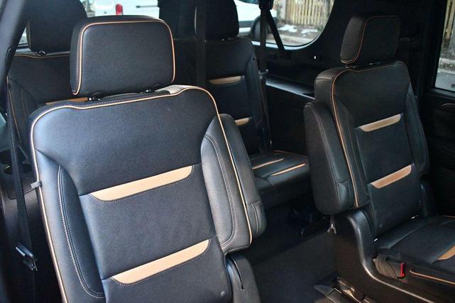 Photo of 2022 Onyx Black GMC Yukon XL