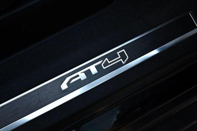 Photo of 2022 Onyx Black GMC Yukon XL