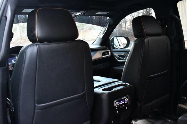 Photo of 2022 Onyx Black GMC Yukon XL
