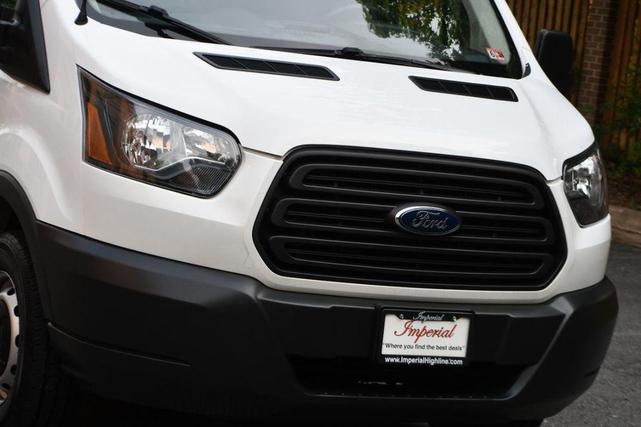 Photo of 2017 Oxford White Ford Transit-350