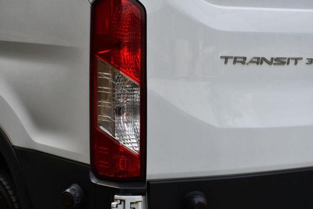 Photo of 2017 Oxford White Ford Transit-350