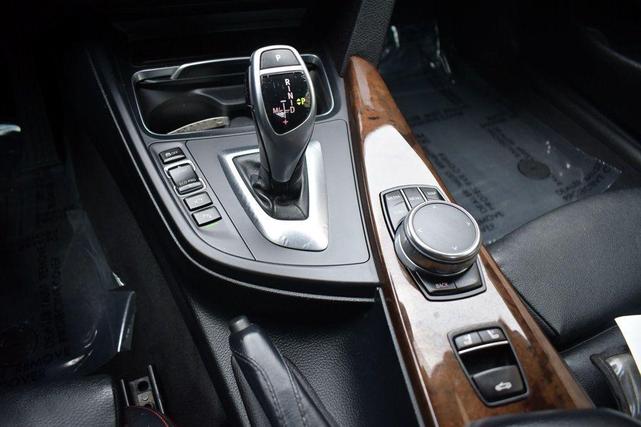 Photo of 2017 Black Sapphire Metallic BMW 440