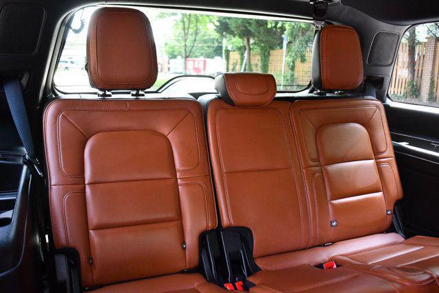 Photo of 2019 Iced Mocha Premium Colorant Lincoln Navigator