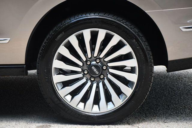 Photo of 2019 Iced Mocha Premium Colorant Lincoln Navigator