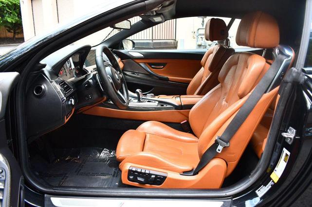 Photo of 2016 Black Sapphire Metallic BMW M6