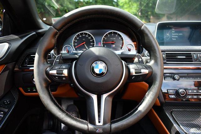 Photo of 2016 Black Sapphire Metallic BMW M6