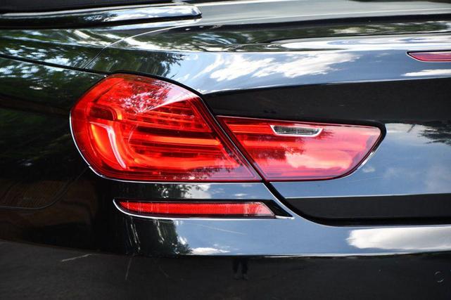 Photo of 2016 Black Sapphire Metallic BMW M6