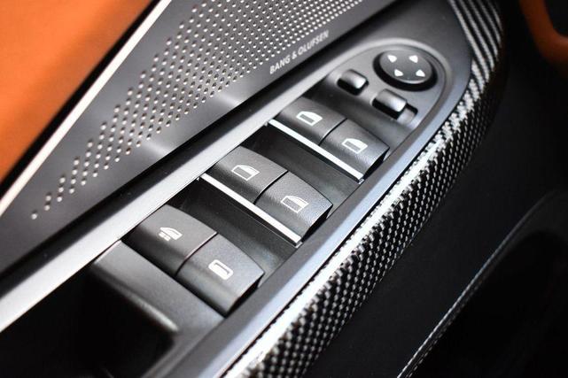 Photo of 2016 Black Sapphire Metallic BMW M6
