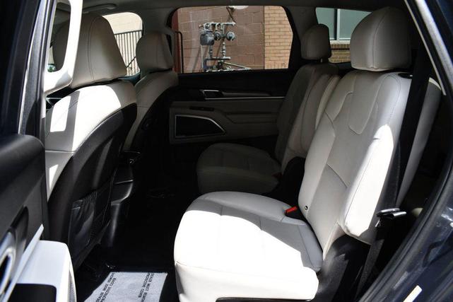 Photo of 2021 Gravity Grey Kia Telluride