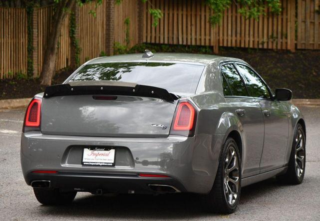Photo of 2017 Ceramic Grey Clearcoat Chrysler 300