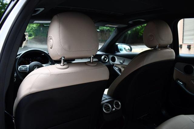 Photo of 2020 Polar White Mercedes-Benz C-Class