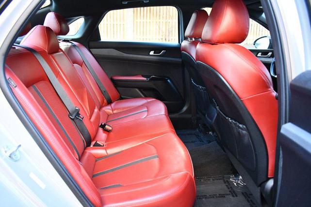 Photo of 2023 Wolf Gray Kia K5