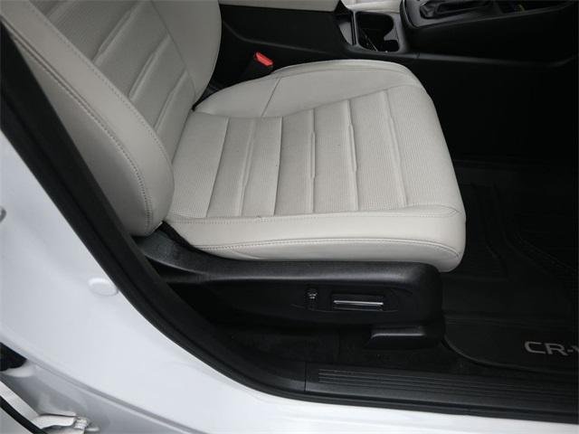 Photo of 2023 Platinum White Pearl Honda CR-V