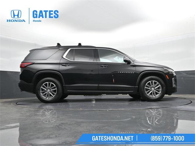 Photo of 2022 Mosaic Black Metallic Chevrolet Traverse