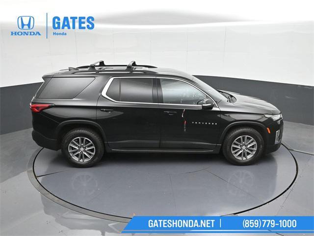 Photo of 2022 Mosaic Black Metallic Chevrolet Traverse