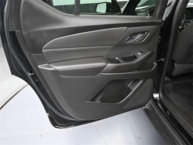 Photo of 2022 Mosaic Black Metallic Chevrolet Traverse