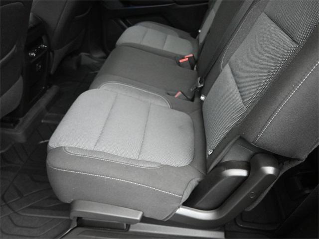 Photo of 2022 Mosaic Black Metallic Chevrolet Traverse