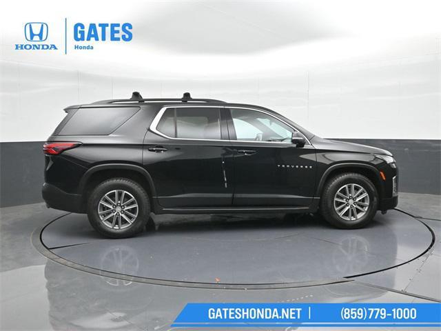 Photo of 2022 Mosaic Black Metallic Chevrolet Traverse