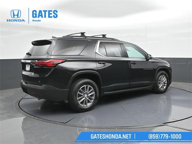 Photo of 2022 Mosaic Black Metallic Chevrolet Traverse