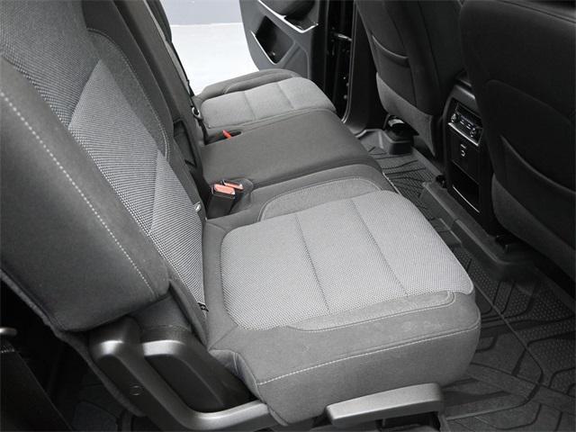 Photo of 2022 Mosaic Black Metallic Chevrolet Traverse