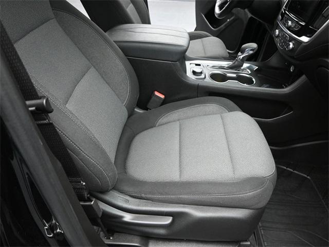 Photo of 2022 Mosaic Black Metallic Chevrolet Traverse