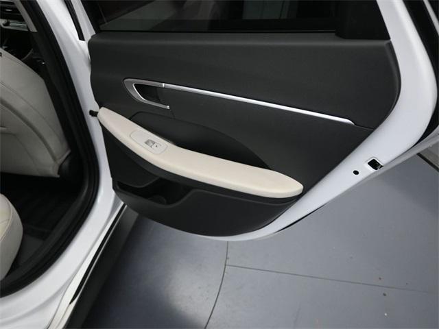 Photo of 2023 Serenity White Hyundai SONATA
