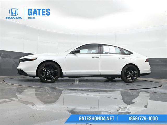 Photo of 2024 Platinum White Pearl Honda Accord Hybrid
