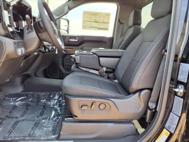 Photo of 2025 Onyx Black GMC Sierra 2500