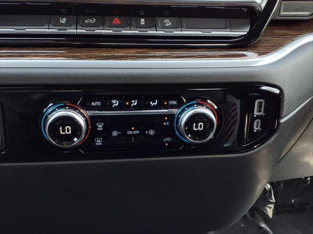 Photo of 2025 Onyx Black GMC Sierra 2500