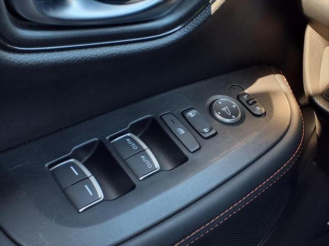 Photo of 2024 Platinum White Pearl Honda HR-V