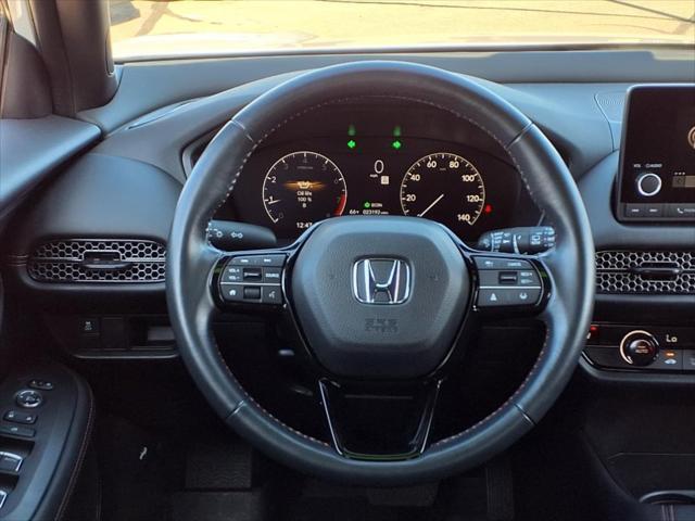 Photo of 2024 Platinum White Pearl Honda HR-V