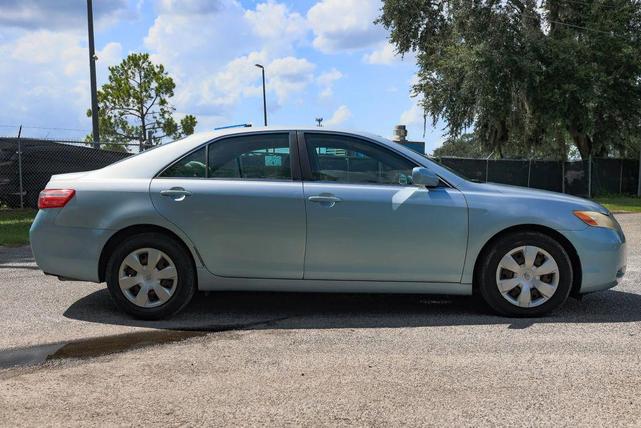 Photo of 2007 Blue Toyota Camry