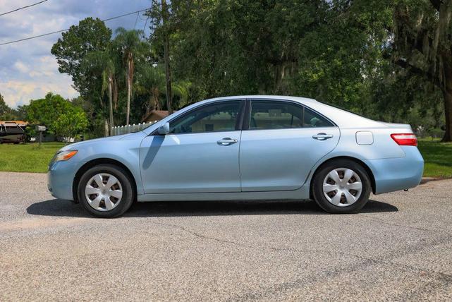 Photo of 2007 Blue Toyota Camry