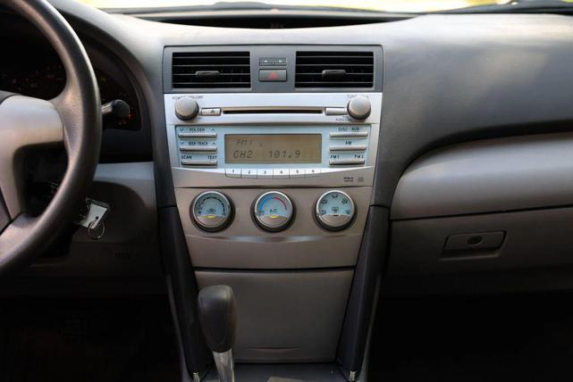 Photo of 2007 Blue Toyota Camry