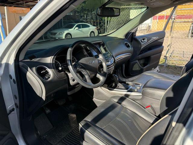Photo of 2018 Liquid Platinum INFINITI QX60