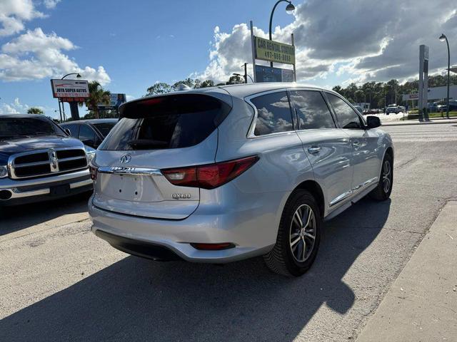 Photo of 2018 Liquid Platinum INFINITI QX60