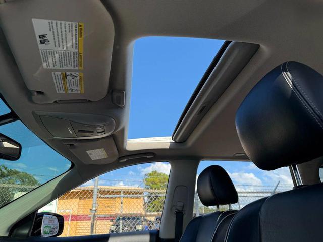 Photo of 2018 Liquid Platinum INFINITI QX60