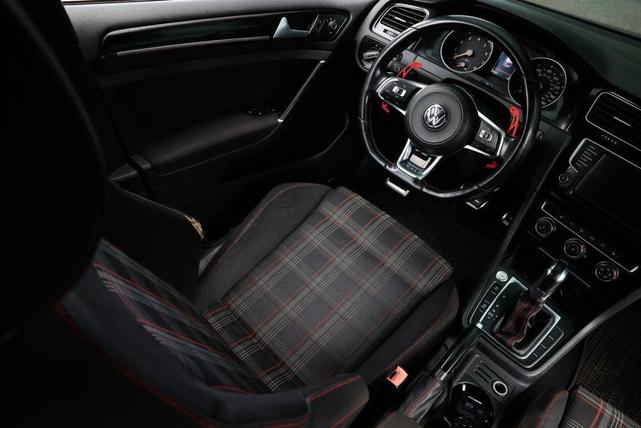 Photo of 2017 Carbon Steel Gray Metallic Volkswagen Golf GTI