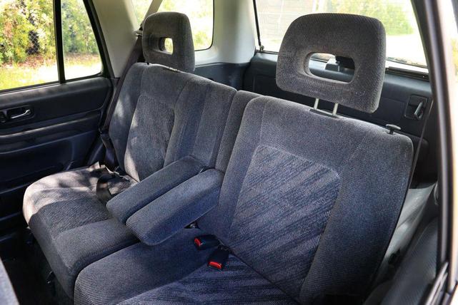 Photo of 2001 Electron Blue Pearl Honda CR-V