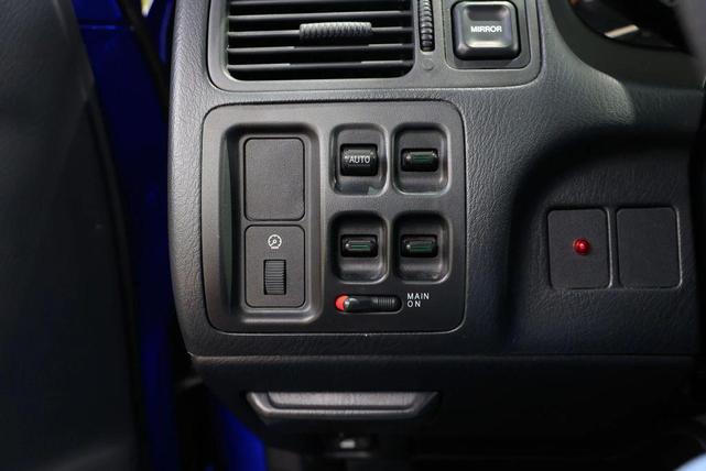 Photo of 2001 Electron Blue Pearl Honda CR-V