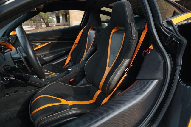 Photo of 2018 Orange McLaren 720S