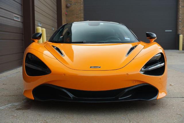 Photo of 2018 Orange McLaren 720S