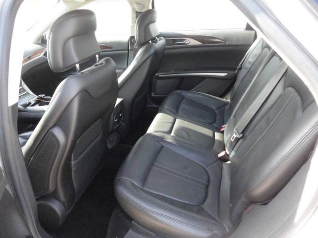 Photo of 2013 Ingot Silver Lincoln MKZ