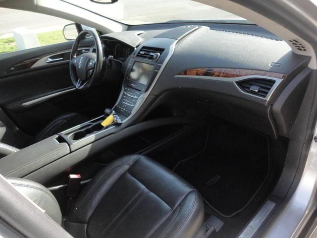 Photo of 2013 Ingot Silver Lincoln MKZ